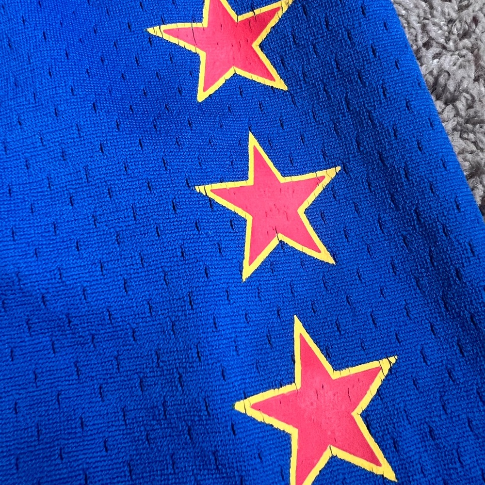 Harlem Globetrotters Blue Shorts - Picture 3 of 5